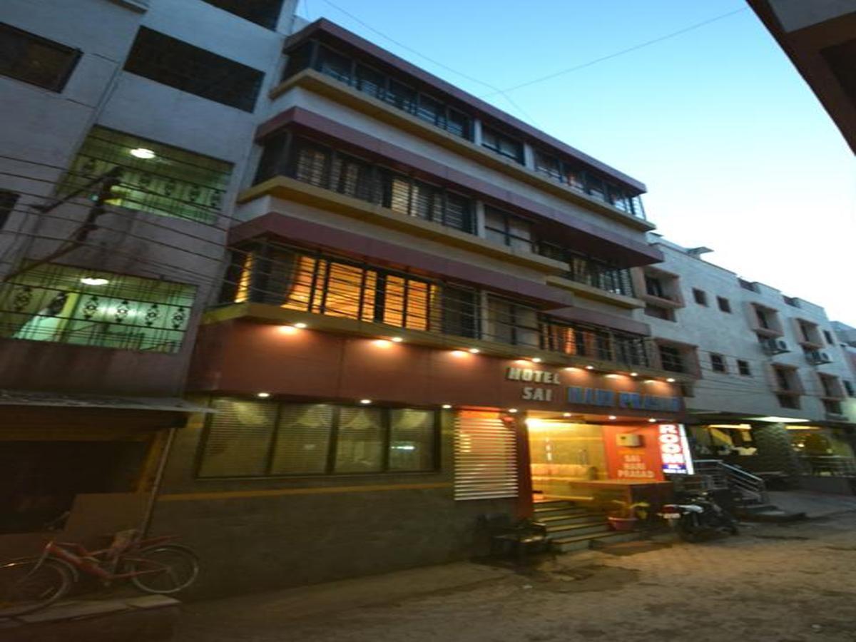 Hotel Sai Hari Prasad Sirdi Kültér fotó
