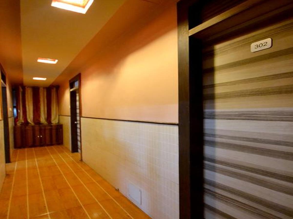 Hotel Sai Hari Prasad Sirdi Kültér fotó